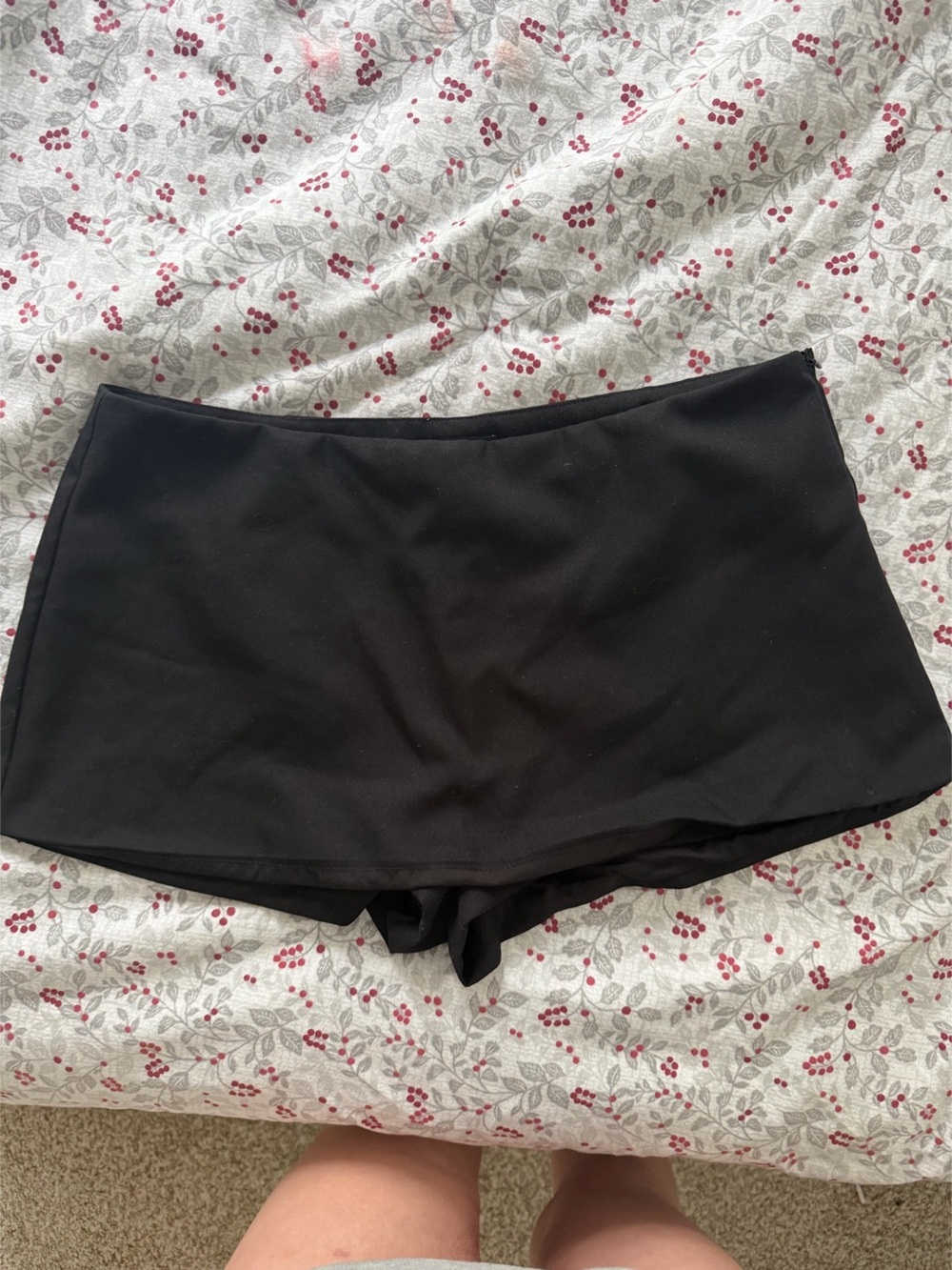 Black skort